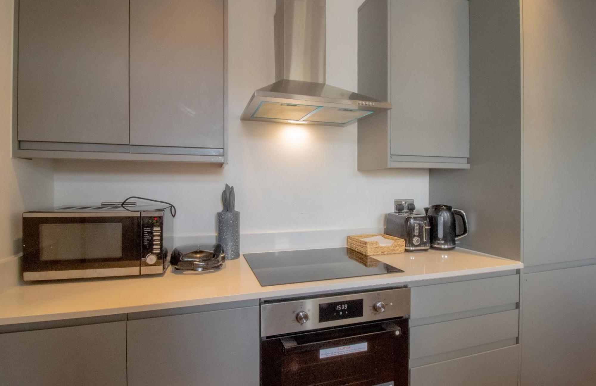 Modern 2 Bedroom @ Nine Elms Station A * Londres