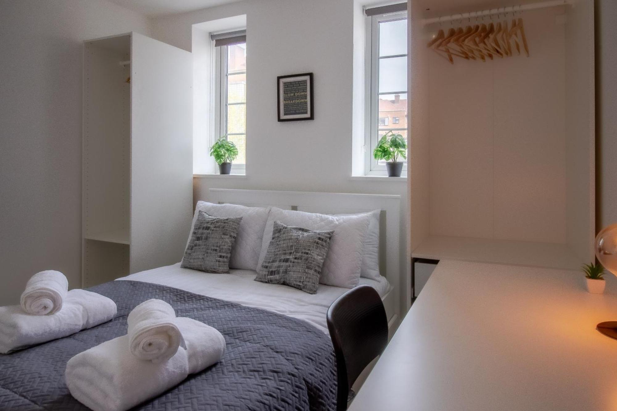 Modern 2 Bedroom @ Nine Elms Station A Apartamento