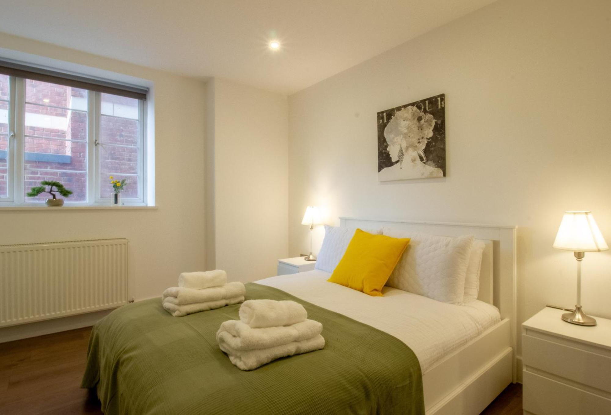 Modern 2 Bedroom @ Nine Elms Station A Apartamento *